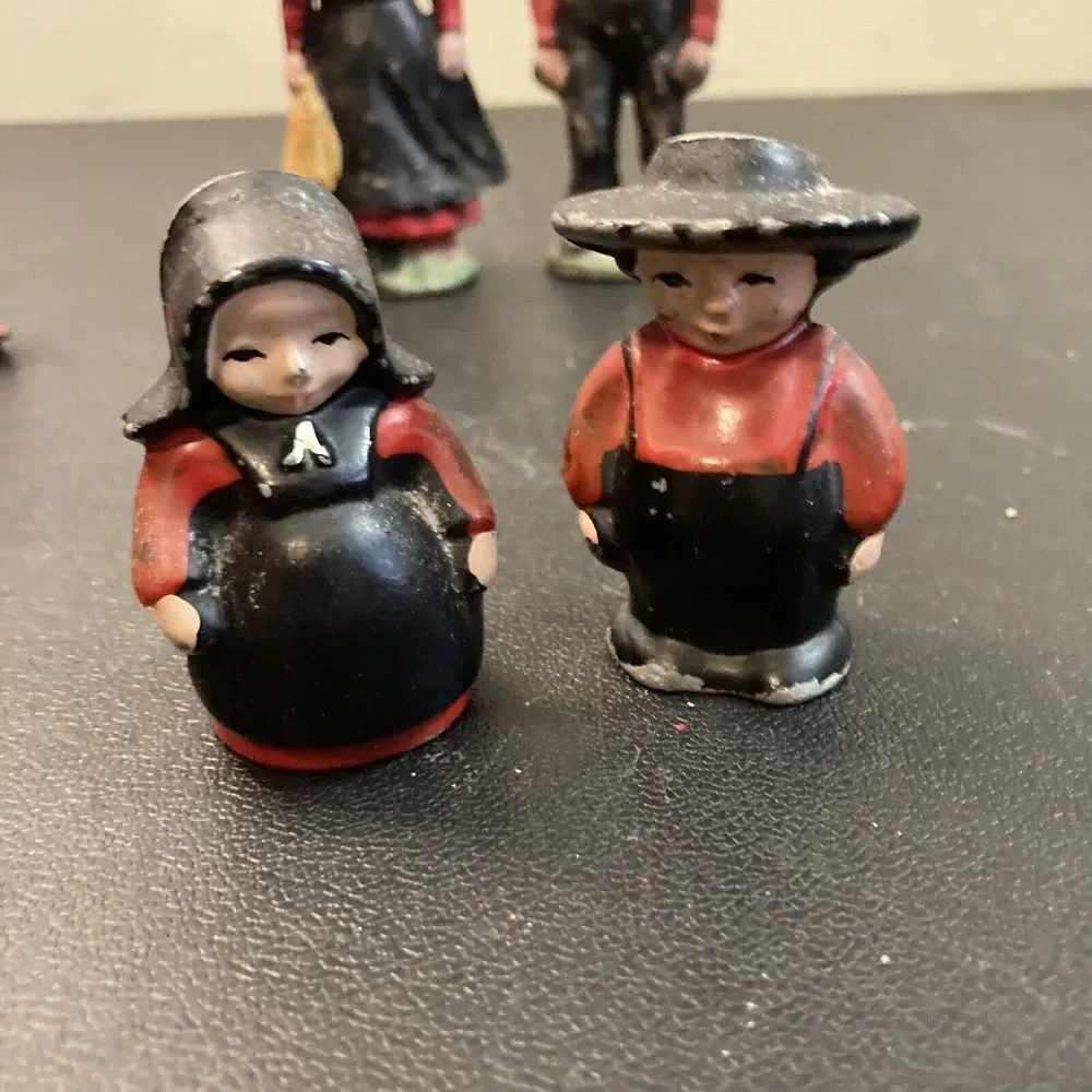 Cast Iron‎ Amish Figure Lot 11pc Couple Kids Rocking Chairs Wilton Clip PA Dutch